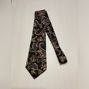 Wynwood Men’s Silk Necktie
